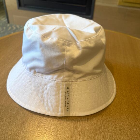 new adult Alice + Olivia one size reversible daisy bucket hat A1 2826 - Picture 6 of 7